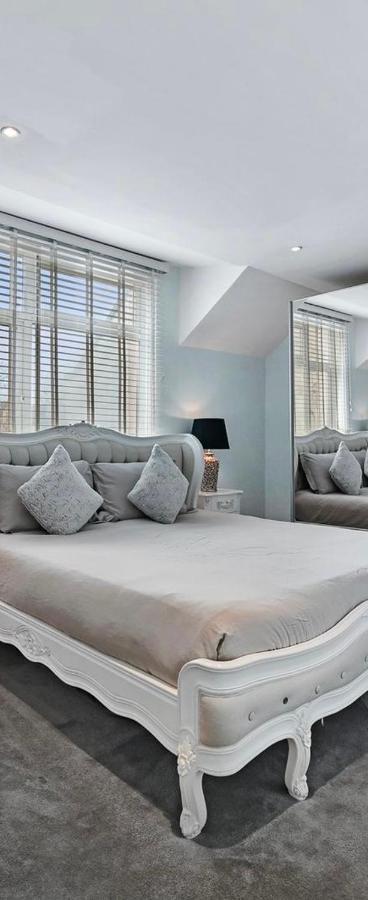 Hampstead Opulence Apartment - Luxurious Split Level Property London Exterior photo